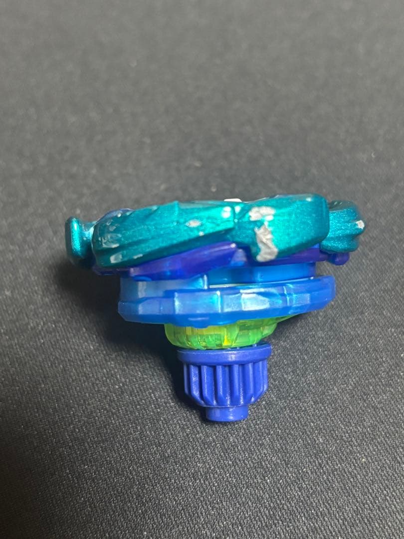 ベイブレードXエアロペガサス3-70A ダブルメタルコート:ブルー&グリーン