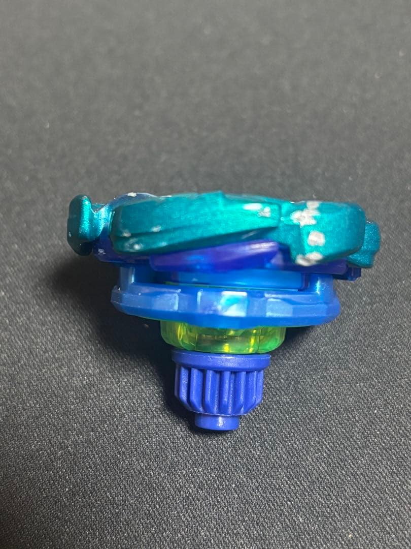ベイブレードXエアロペガサス3-70A ダブルメタルコート:ブルー&グリーン