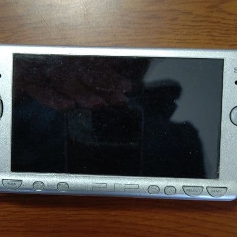 【送料込に変更】PSP 2000 本体