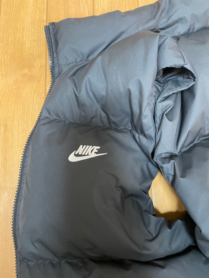ナイキダウンベスト　Therma-FIT