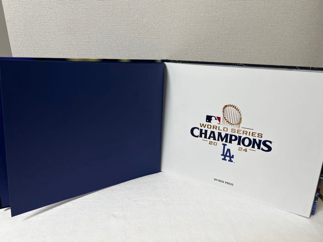 大谷翔平ドジャース2024シーズン総集編フルカラーオフィシャル写真集豪華版