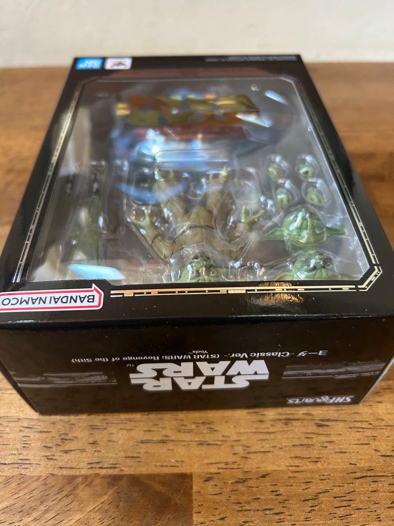 新品　フィギュアーツ スターウォーズ　エピソード3　シスの復讐 ヨーダ