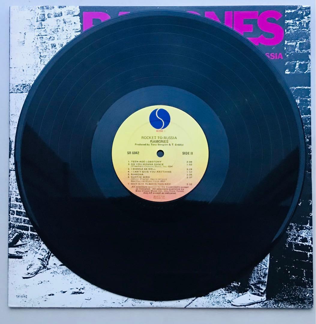 RAMONES/ROCKET TO RUSSIA LP バーコードあり
