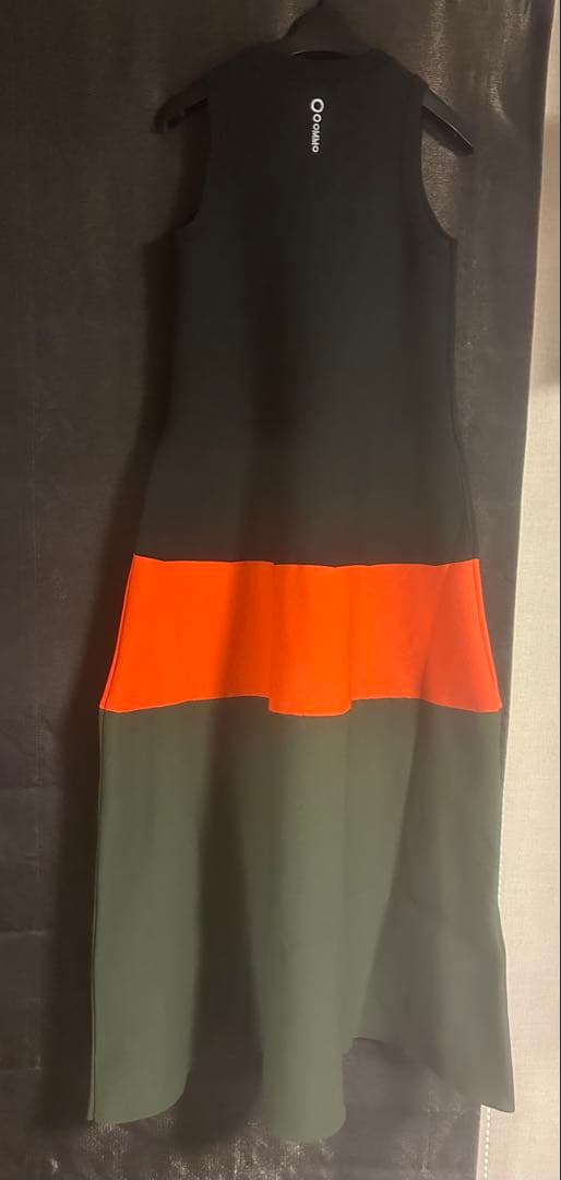 ワンピース OMMO TENT LINE BLOCKING KNIT OP RED