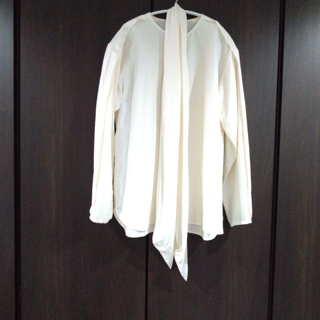 エポカsize40シルククロスブラウス