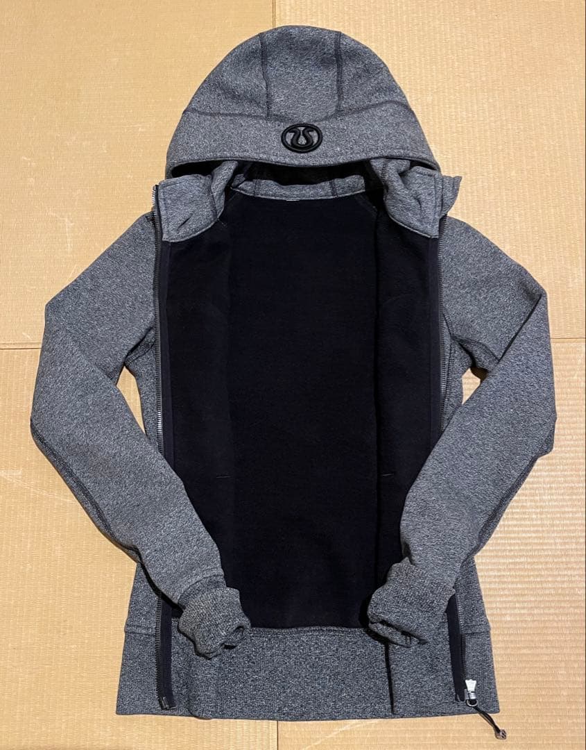Lululemon Scubaフード付き ジップアップパーカー 4 S相当