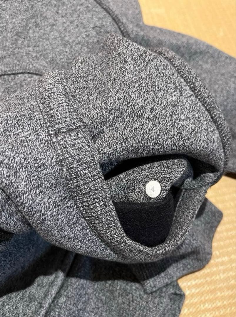 Lululemon Scubaフード付き ジップアップパーカー 4 S相当