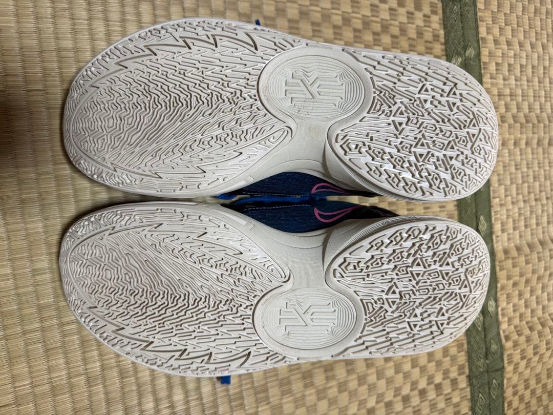 カイリーロー5 kyrie low 5 28