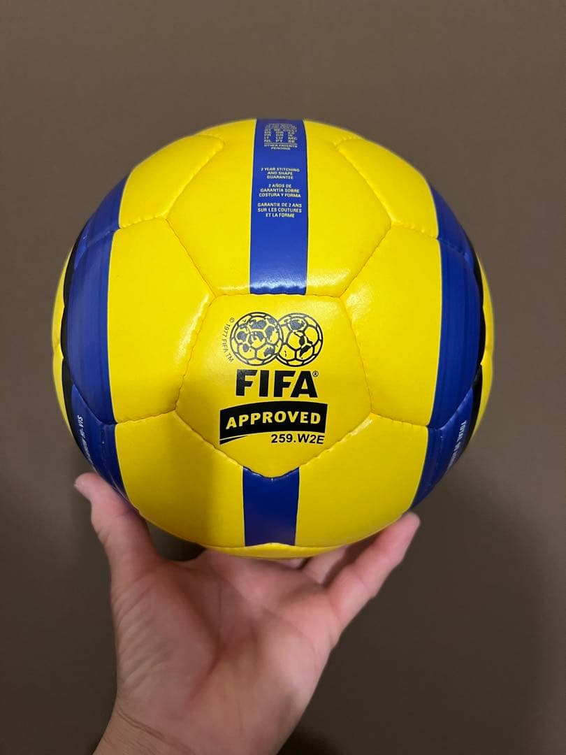 激レア　NIKE ナイキ　サッカーボール5号球　公式試合球　トータル90 黄色