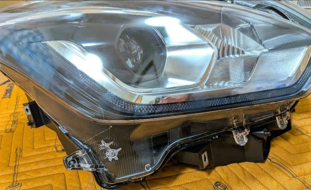 スズキ純正 ZC33Sスイフトスポーツ用LLEDヘッドライト左右セット