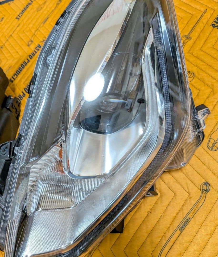 スズキ純正 ZC33Sスイフトスポーツ用LLEDヘッドライト左右セット