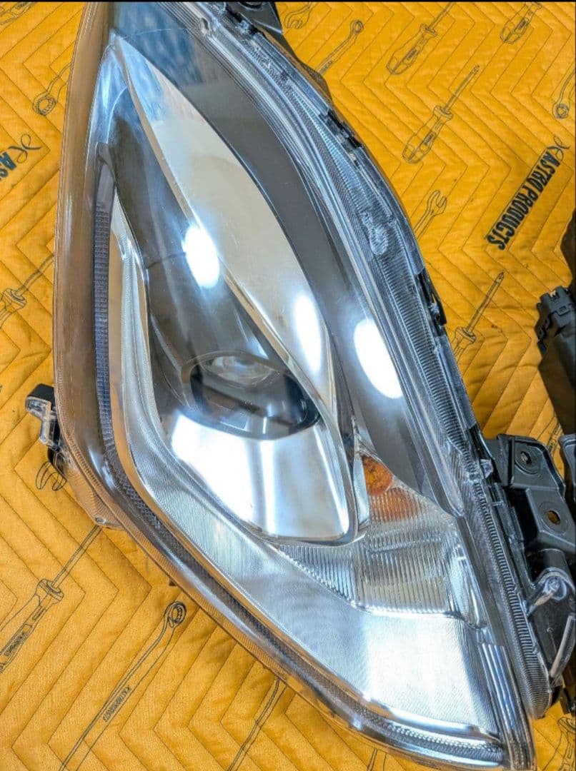 スズキ純正 ZC33Sスイフトスポーツ用LLEDヘッドライト左右セット