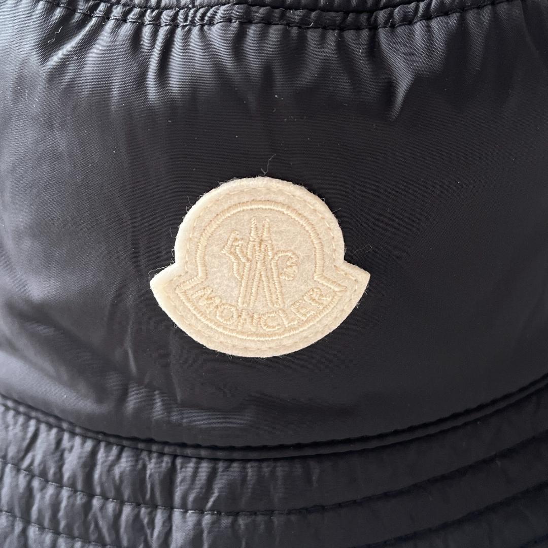 【新品】MONCLER ブラック バケットハット サイズL ホワイトロゴ