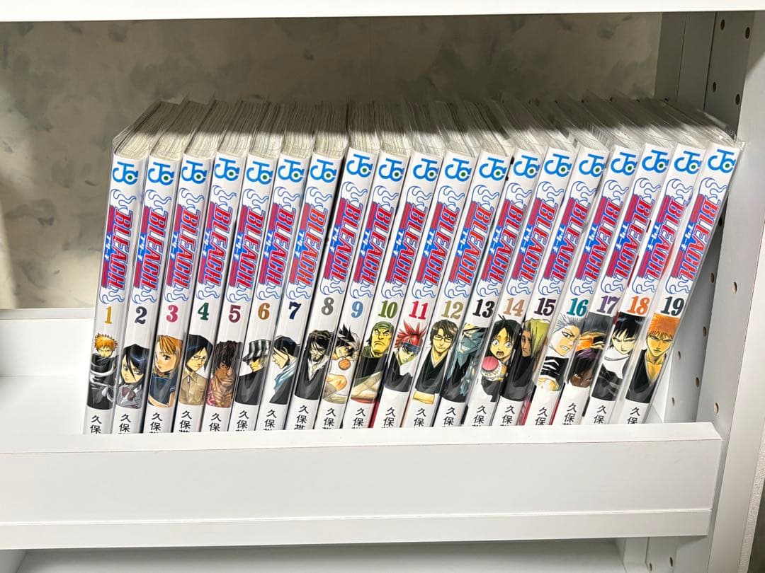 24時間以内発送！ 『BLEACH』 全巻ブックカバー付き！全83冊セット