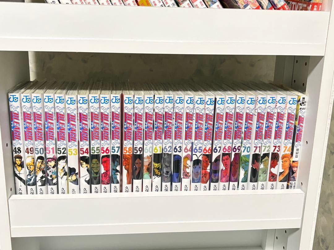 24時間以内発送！ 『BLEACH』 全巻ブックカバー付き！全83冊セット