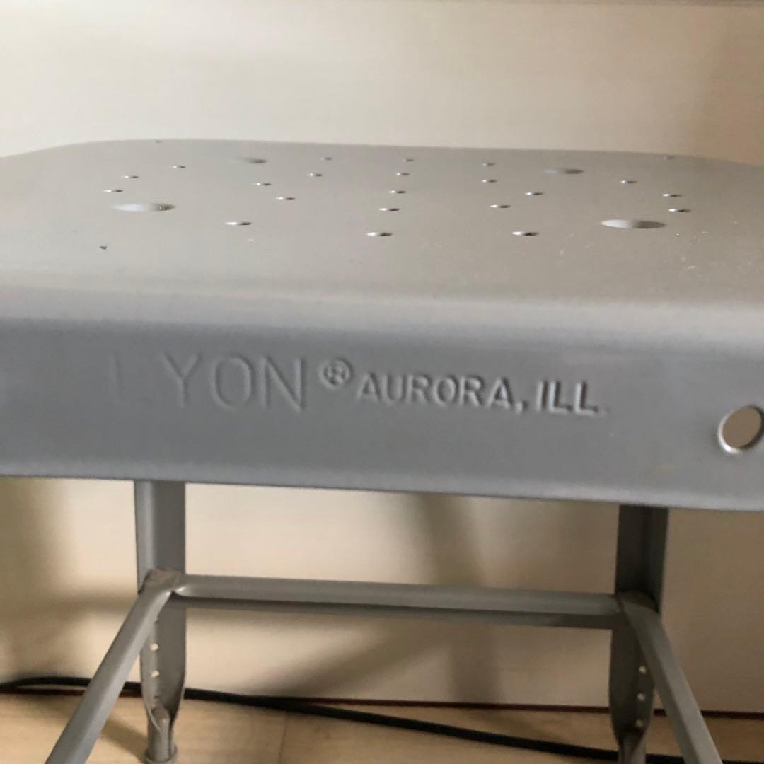 LYON FACTORY STOOL グレー