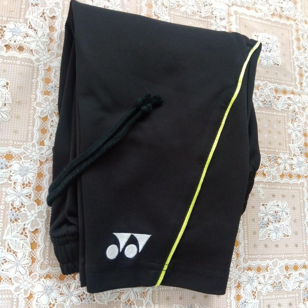美品✨⑩ YONEX ハーフパンツ／ベリークール／ユニ О／ブラック、蛍光ライン