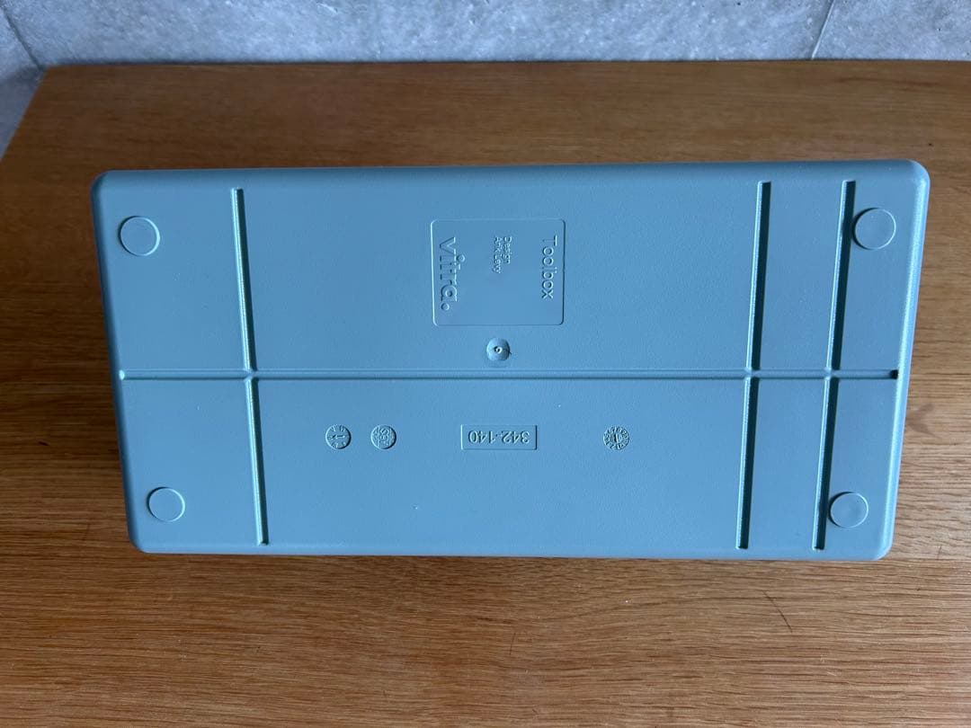 小物入れ vitra. Toolbox RE