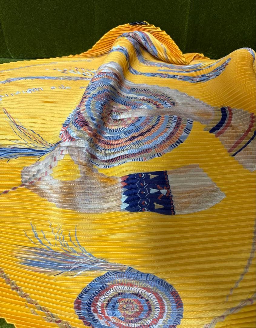 HERMES プリーツ　カレ 手仕事の魅力 MAGIE DES MAINS