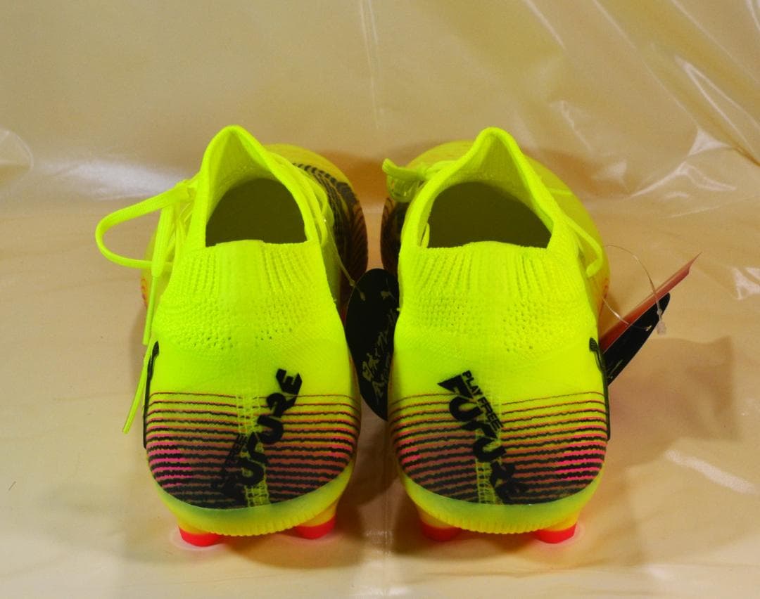【新品／28cm】プーマ■サッカースパイク■フューチャー 8 プロ HG/AG