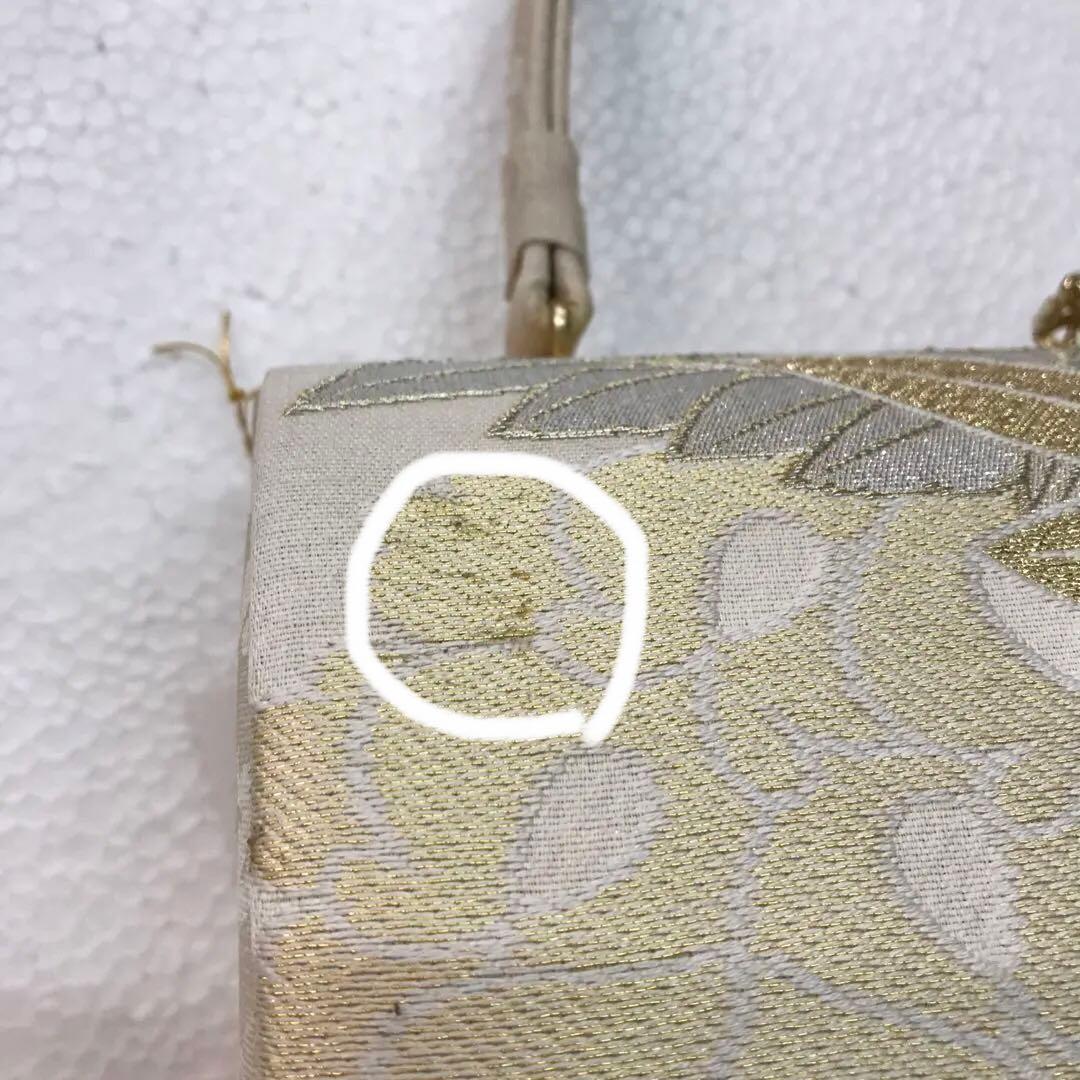 B品 新品未使用品 和装用バッグ ホワイトゴールド 花柄 礼装 振袖No143