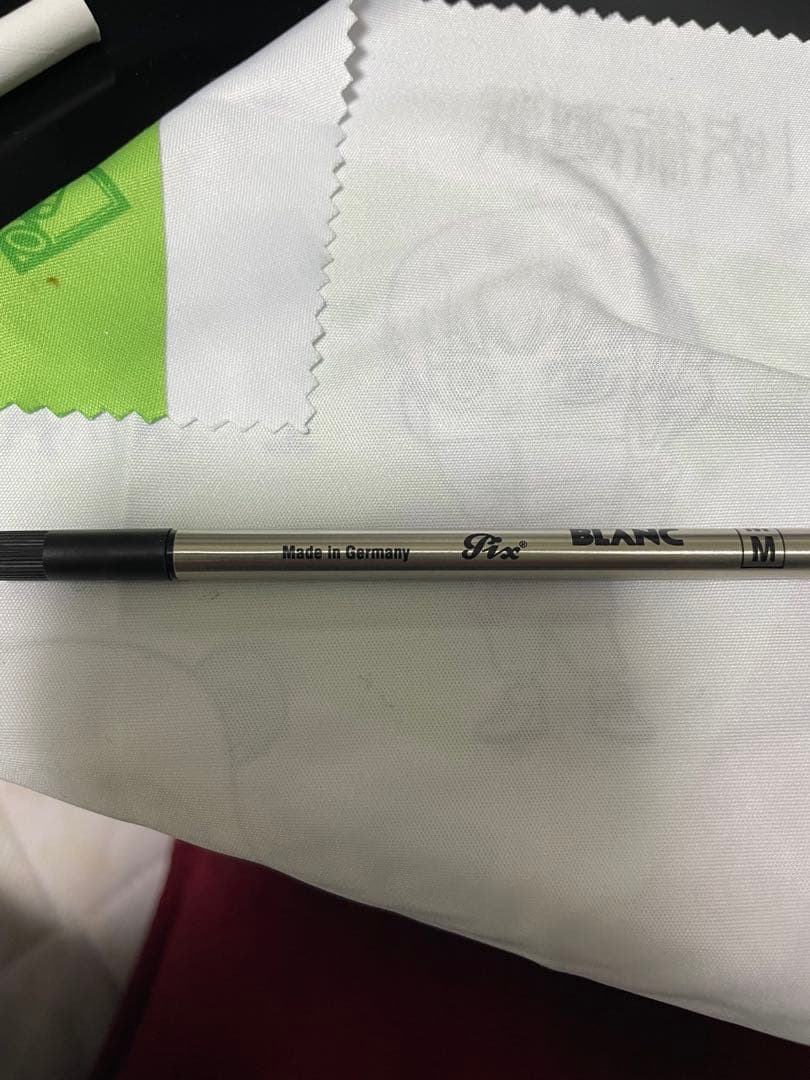 MONT BLANC ローラーボールペン 黒 リフィル付き