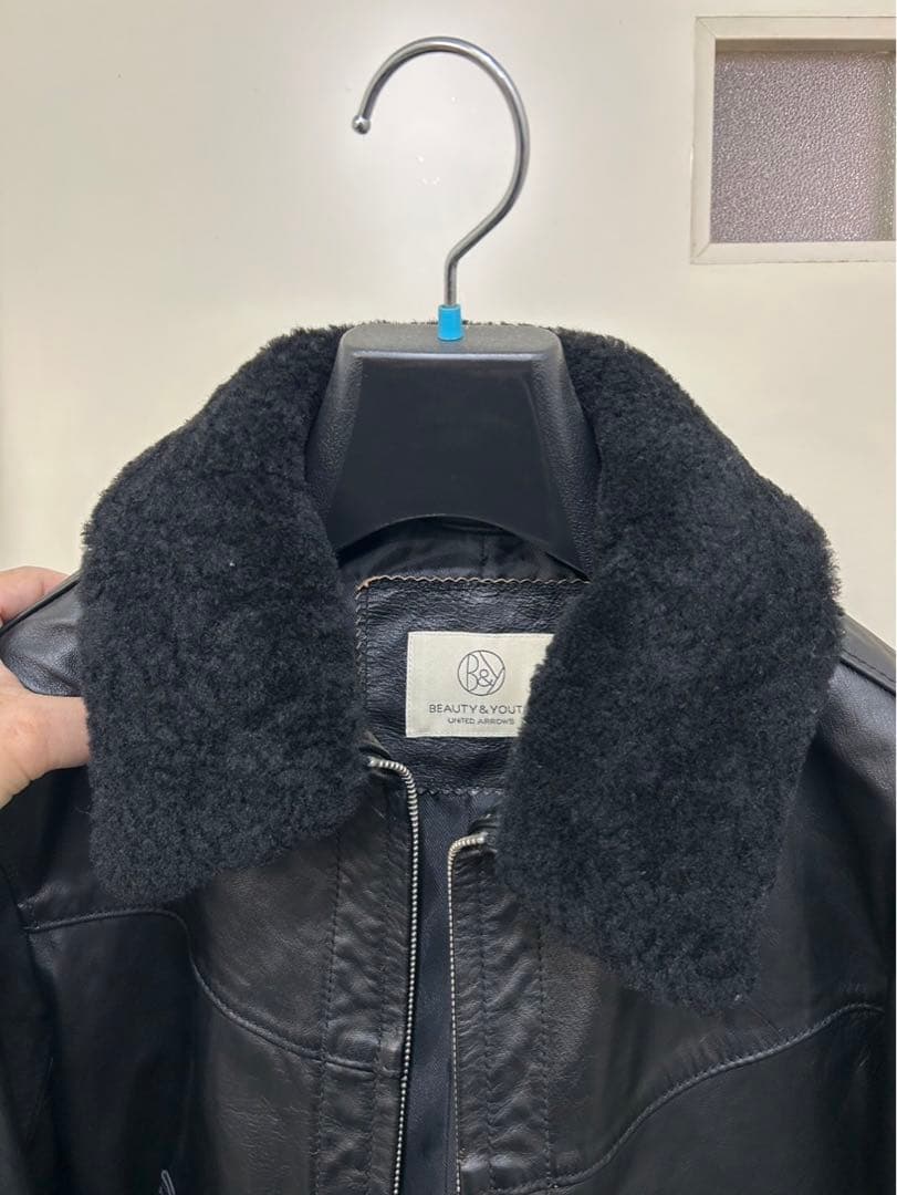 【良品】革ジャン　BEAUTY&YOUTH ブラックレザー　ライダースジャケット