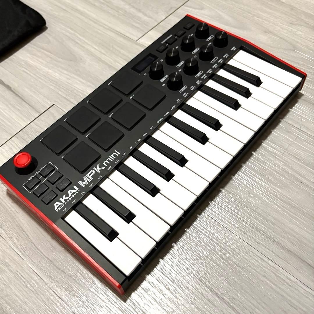 釣*ん様 【美品】AKAI MPK mini MIDIキーボード