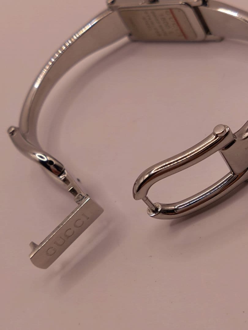 【新品電池】グッチ　GUCCI レディース　腕時計　シルバー