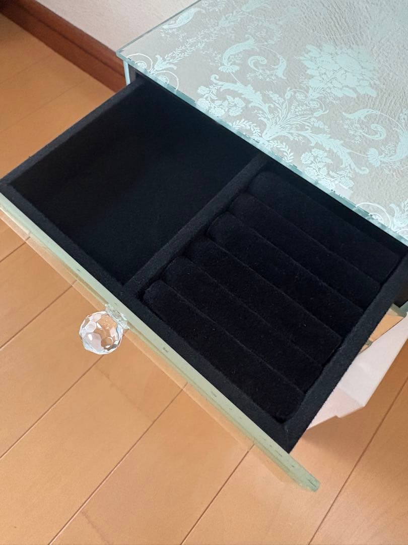 LAURA ASHLEY アクセサリーボックス