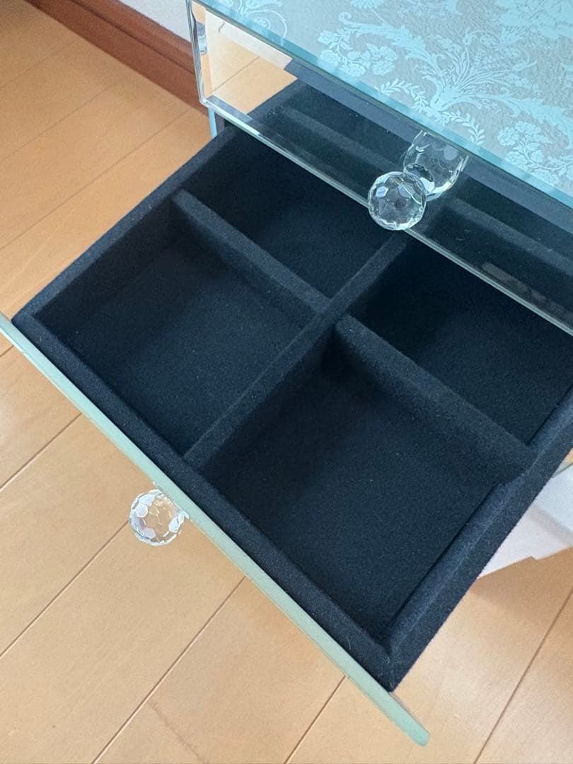 LAURA ASHLEY アクセサリーボックス