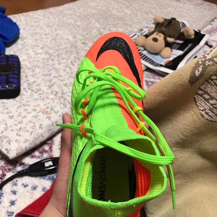 ナイキハイパーベノムハイカット