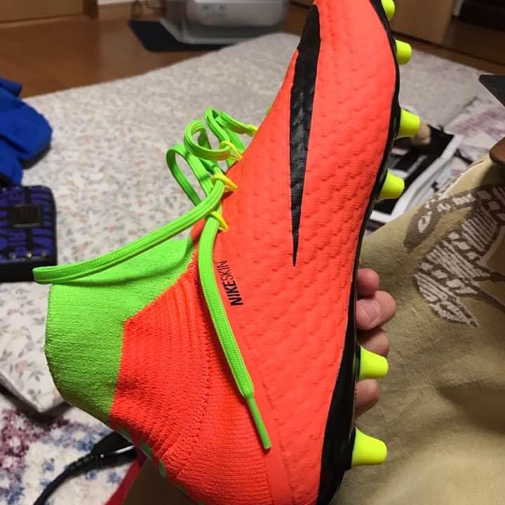 ナイキハイパーベノムハイカット