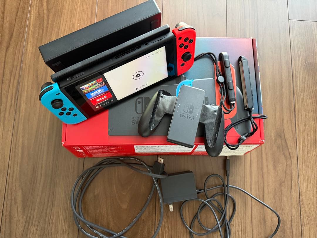 【外箱付】Nintendo Switch 本体 赤/青 Joy-Con付き