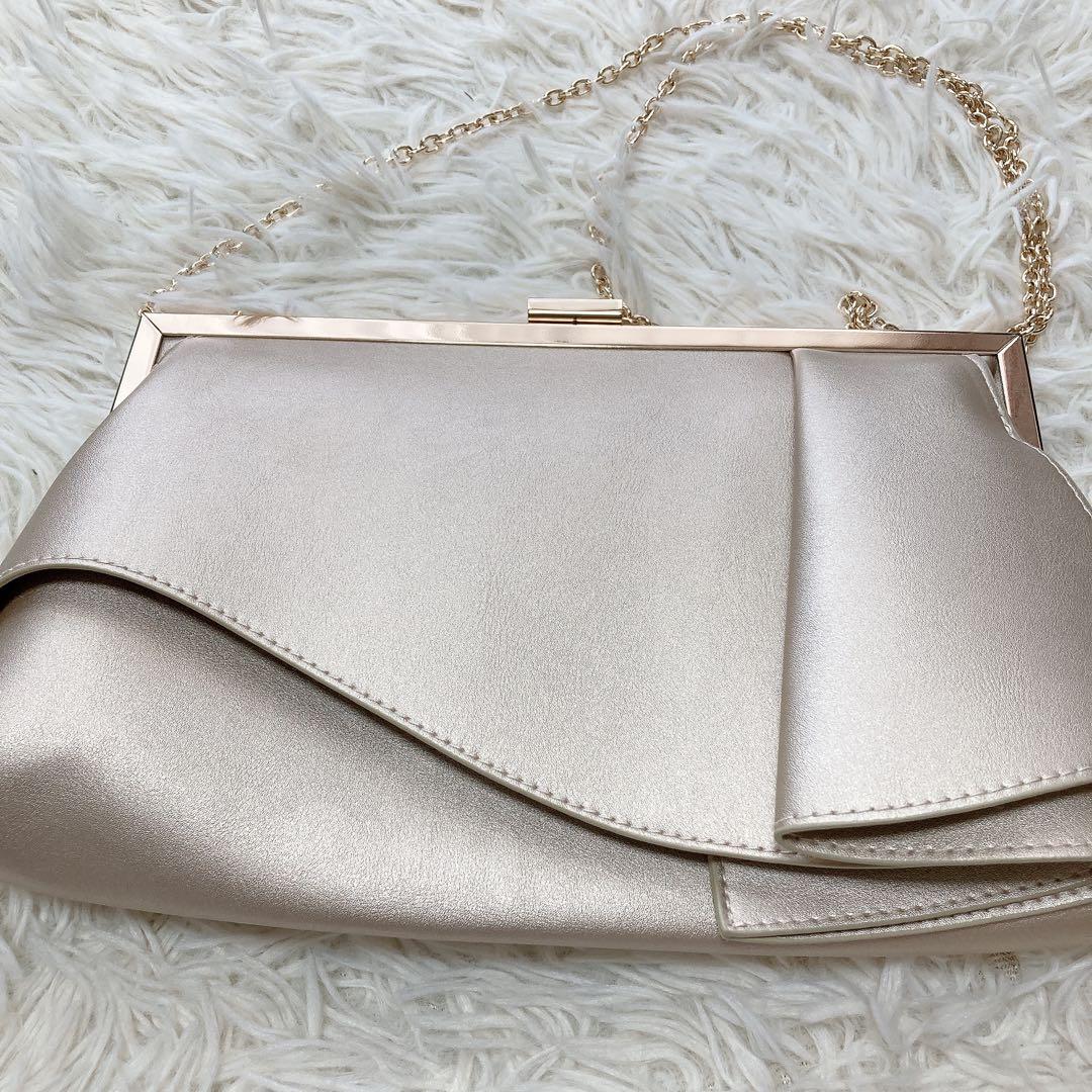 美品✨AIMER ゴールド フレアタッククラッチバッグ ショルダー 2way