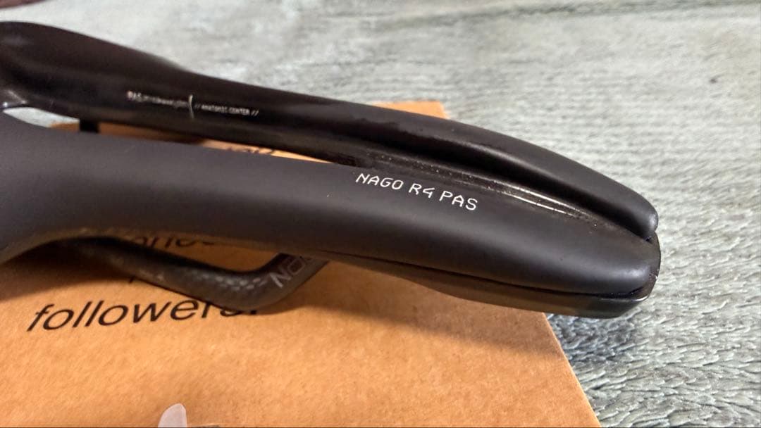 prologo サドル NAGO R4 PAS NACK 147