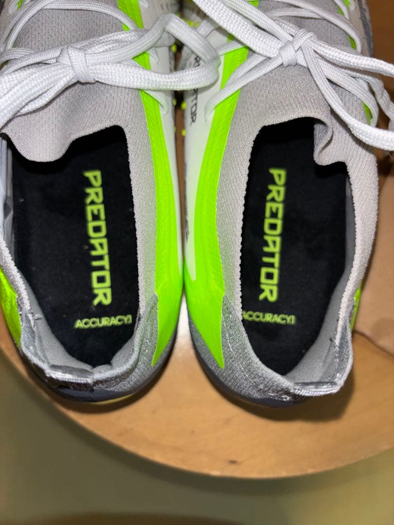 【新品・未使用❗️】adidasプレデターアキュラシーSGスパイク 25.5cm