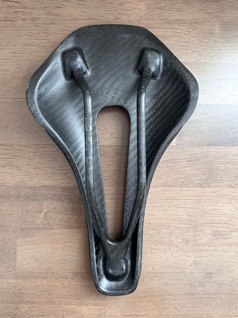 TNI 3D printing カーボンサドル　ロードバイク