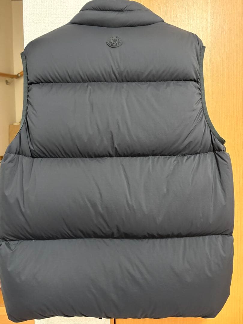 3/24日まで掲載‼️MONCLER ダウンベスト 美品