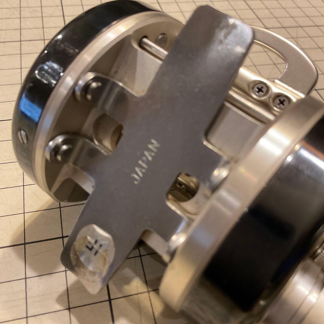 オールド RYOBI バリウス F200 ベイトリール　チタニウム　ジャンク