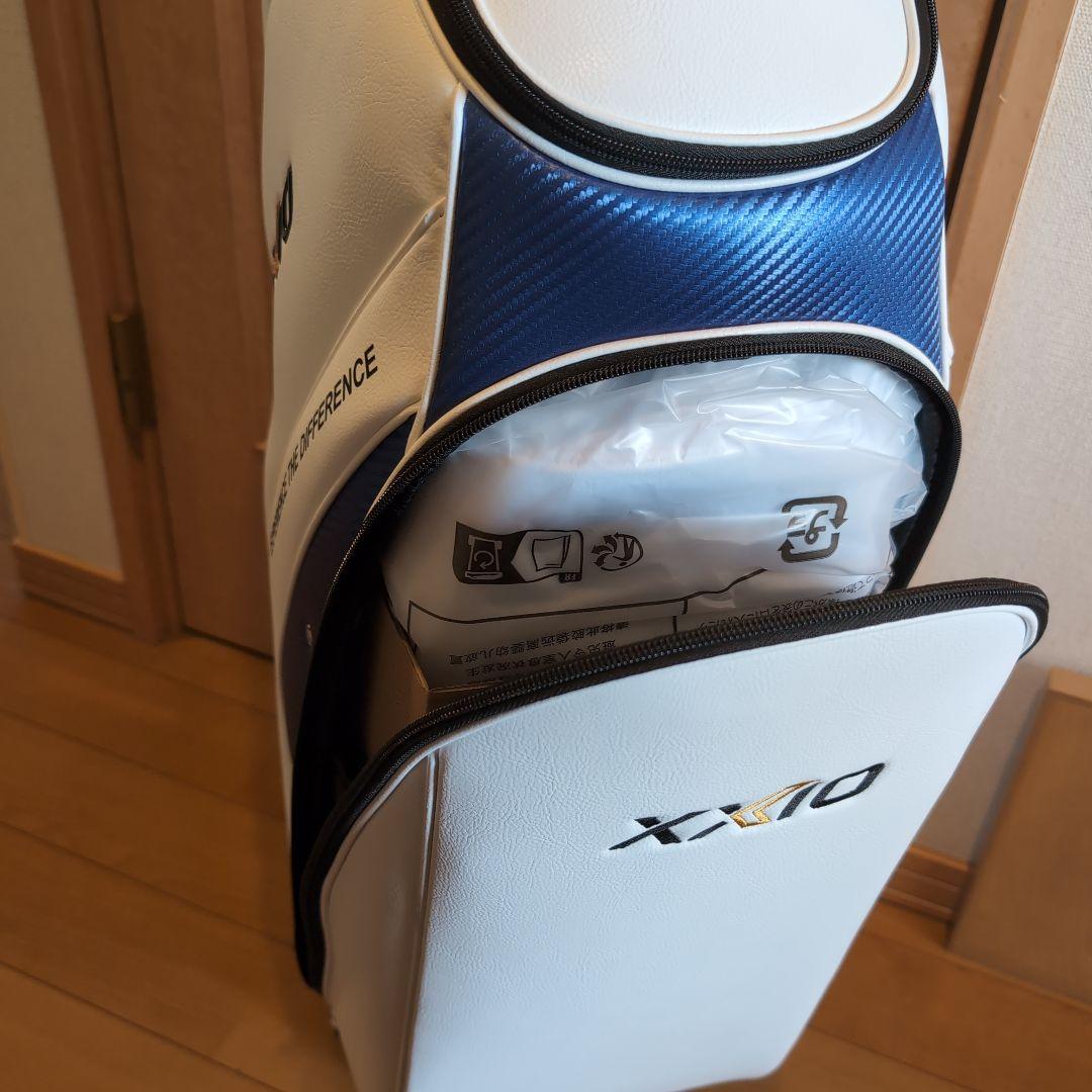 XXIO 超軽量ゴルフバッグ 9.5インチ ホワイト/ブルー