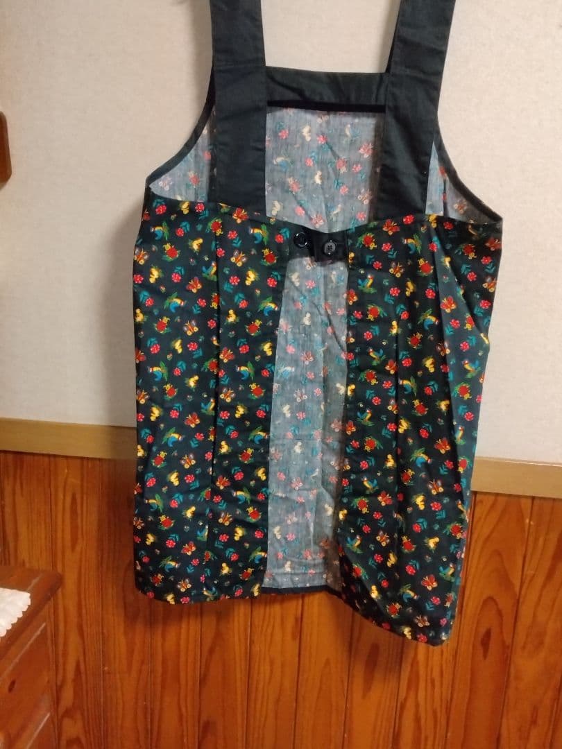 新品　フェイラーハイジエプロン