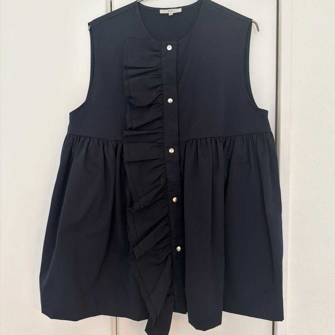a*i様 美品✨️yori ヨリ ダブルフリルジレ ベスト 38 ネイビー