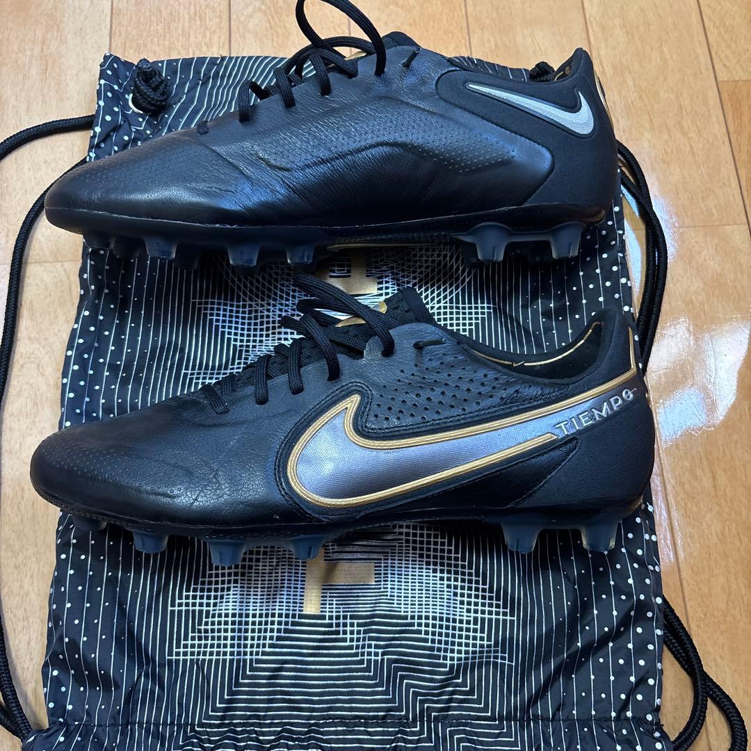 TIEMPO サッカースパイク28cm HG