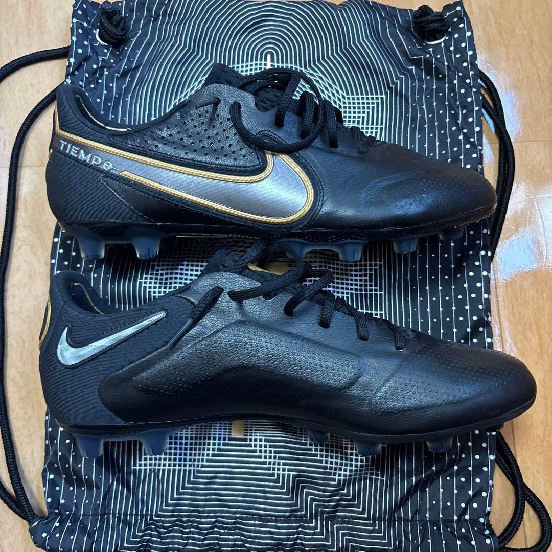 TIEMPO サッカースパイク28cm HG