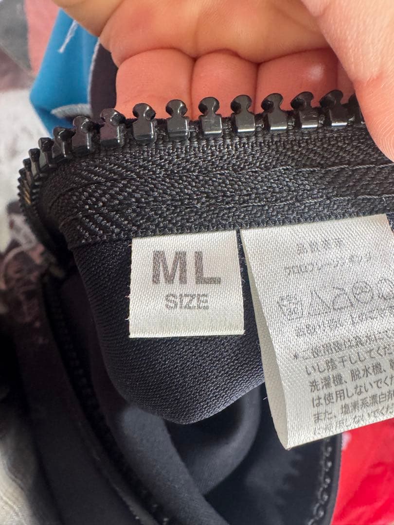 青黒フルスーツ MLサイズ　ウェットスーツ
