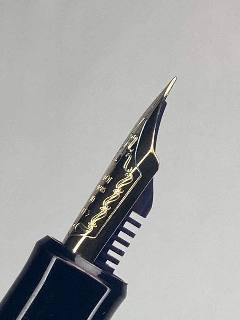 PILOT 万年筆　カスタム742 EF(極細字)