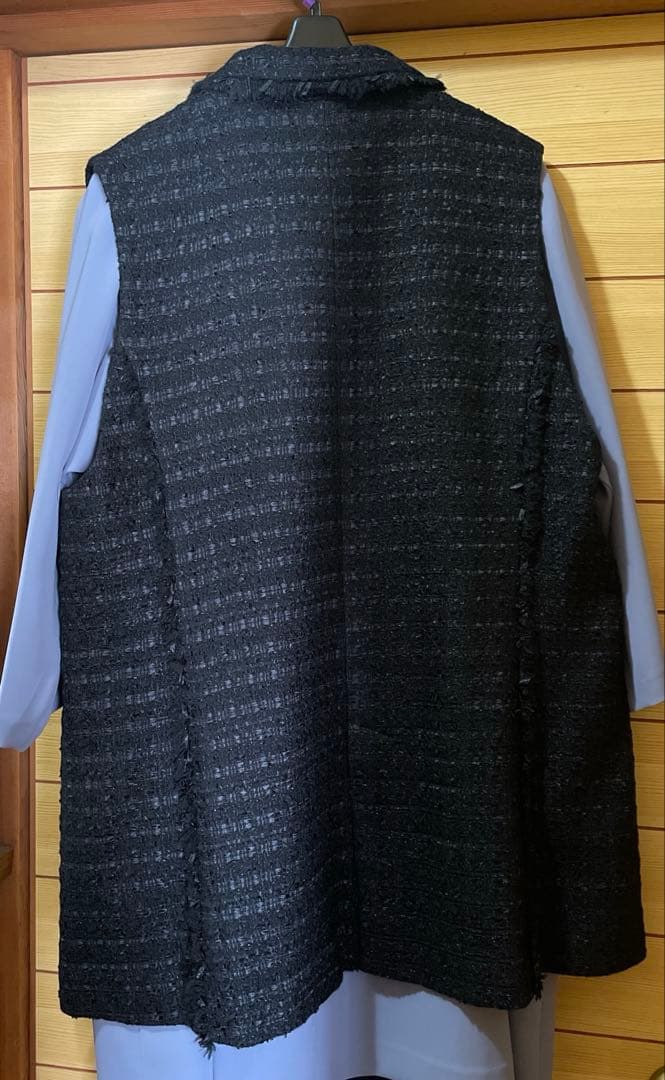 新品　タグつき　大きいサイズ　バンビーナツイードジレ　パール 46