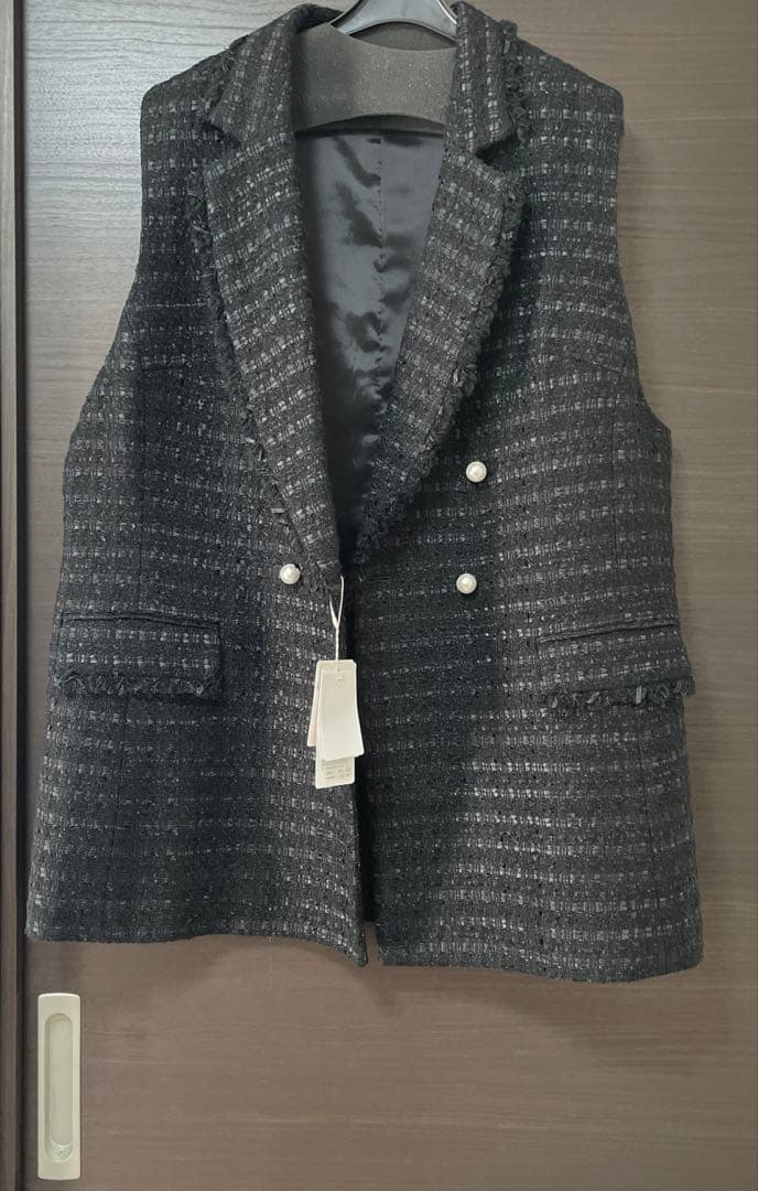 新品　タグつき　大きいサイズ　バンビーナツイードジレ　パール 46