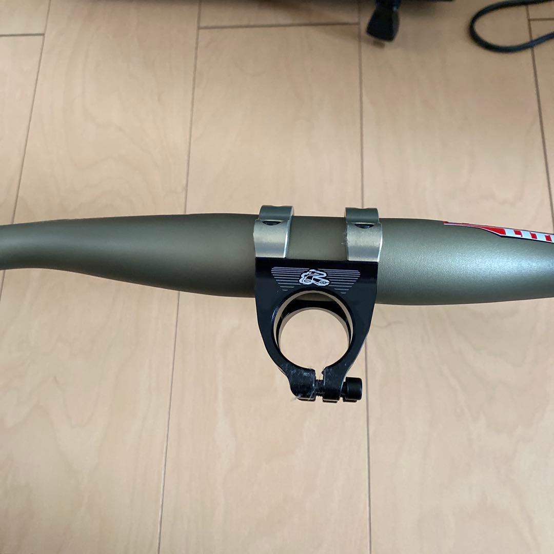 RENTHAL FATBAR LITE 35 ハンドル　apexステム